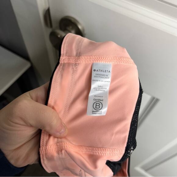 Athleta Velocity Burgundy Colorblock Capri Leggings Size Small - Picture 7 of 7